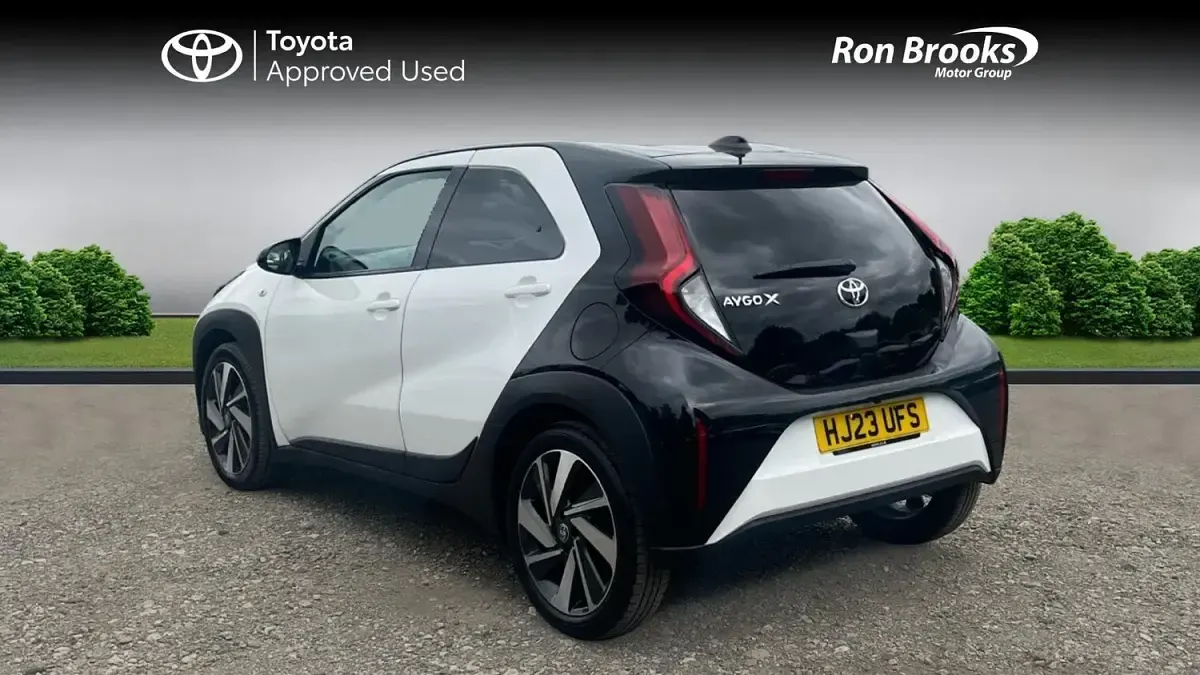 Used Toyota Aygo X 72 HP (52 kW) 2023 White SUV