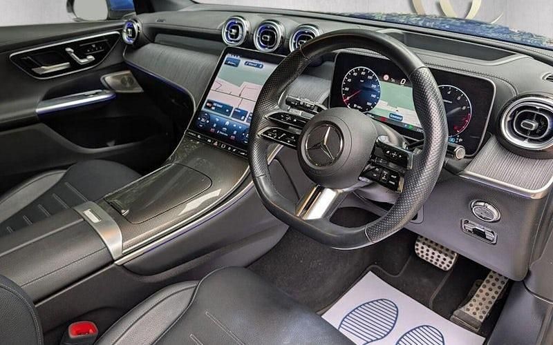 Used Mercedes GLC300 AMG Line Premium Plus 258 HP (189 kW) 2025 Estate