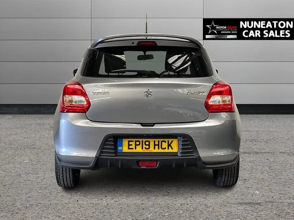 Used Suzuki Swift 90 HP (66 kW) 2019 Silver Hatchback