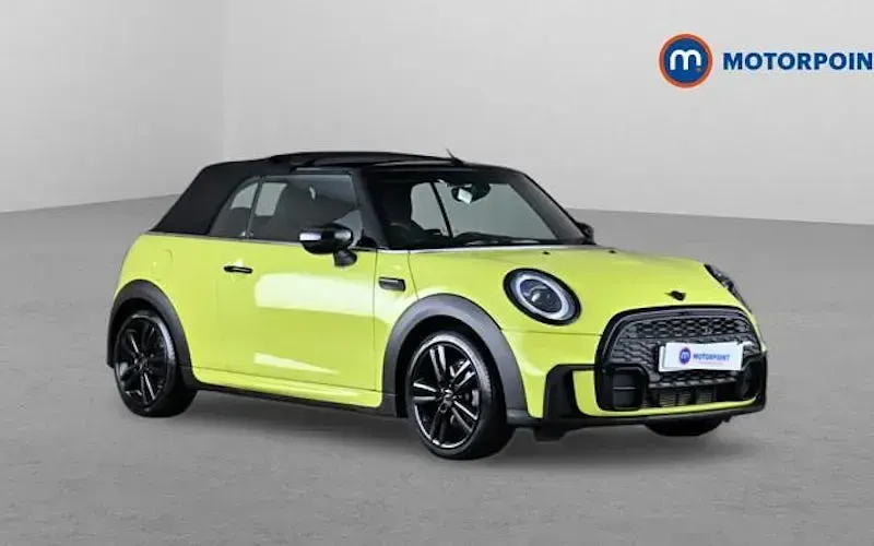 Używany Mini Cooper Cabriolet Sport 136 KM (100 kW) 2022 Kabriolet
