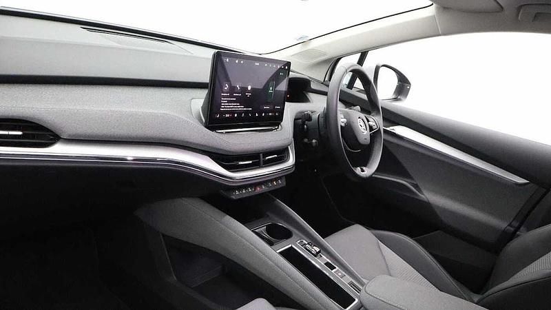 Used Skoda Enyaq iV 210 kW (286 HP) 2024 Moon white metallic SUV