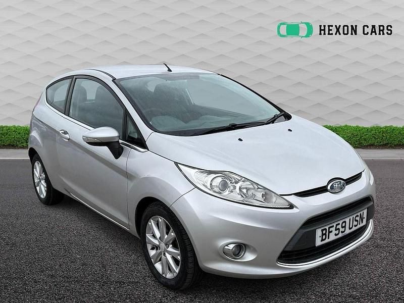 Silver Used 2009 Ford Fiesta Zetec Hatchback | £1,995 (Fair price) - Image 1/3