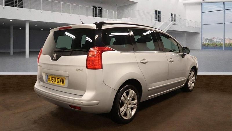Used Peugeot 5008 2010 Silver MPV