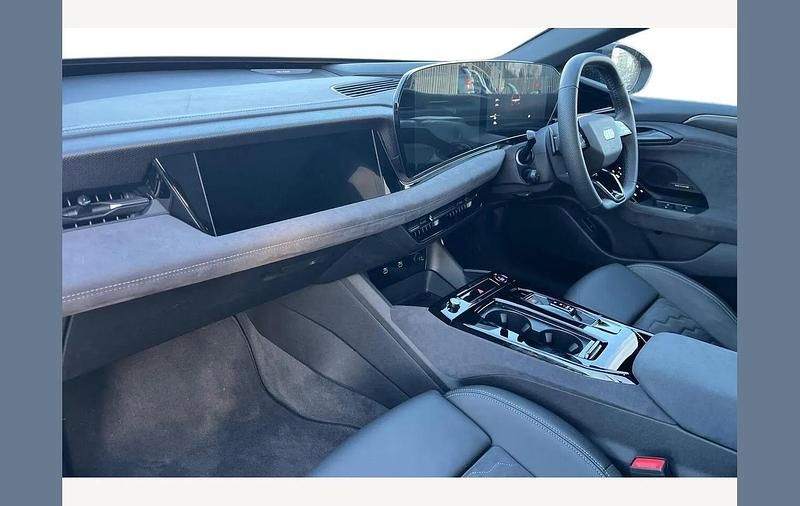 Used Audi e-tron Advanced 210 kW (286 HP) 2025 Black SUV