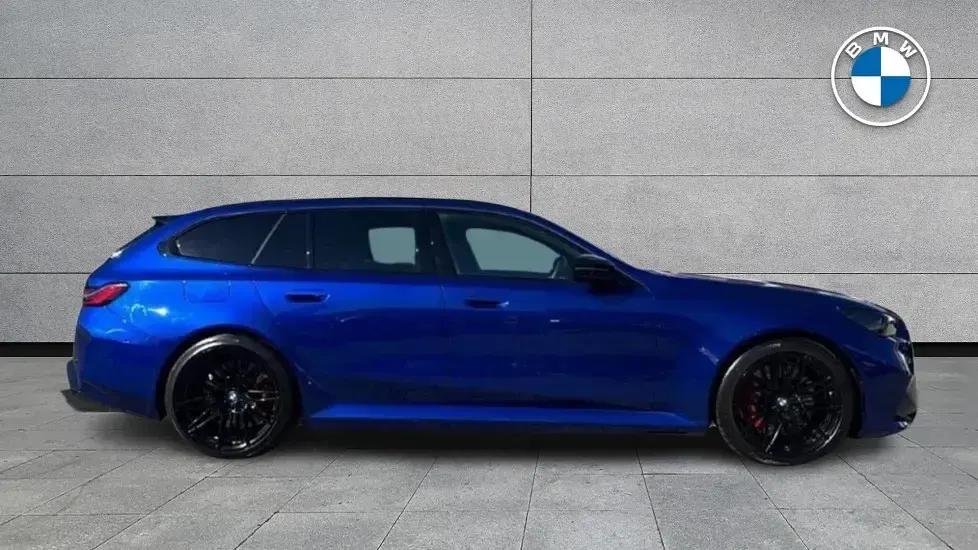 Used BMW M5 Comfort Edition 727 HP (534 kW) 2026 Blue Estate