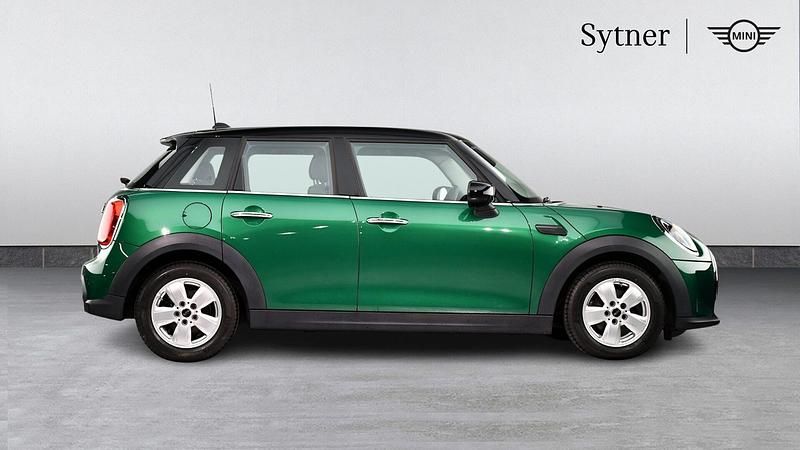 Używany Mini Cooper Classic 134 KM (98 kW) 2023 Zielony Hatchback