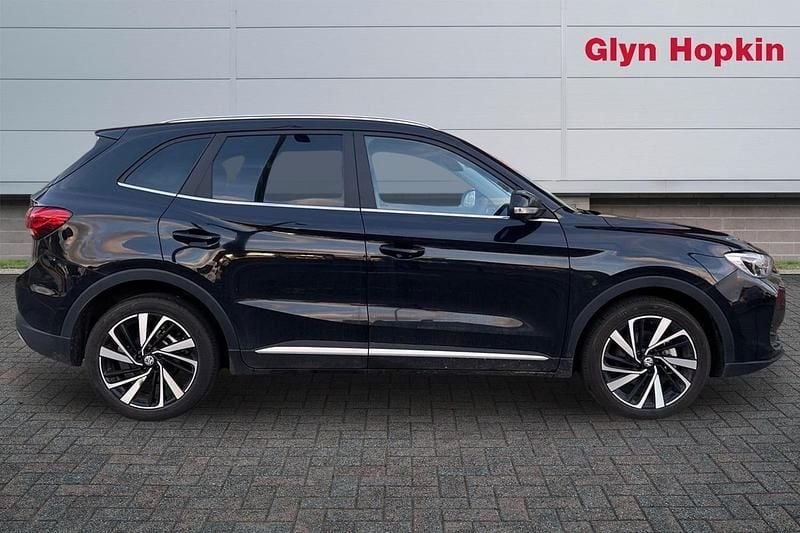 Used MG ZS Trophy 196 HP (144 kW) 2025 Black Hatchback