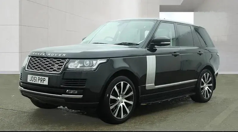 Używany Land Rover Range Rover Vogue 306 KM (225 kW) 2016 Czarny SUV
