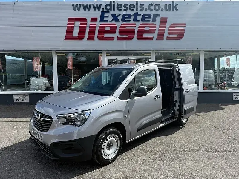 Używany Vauxhall Combo Edition 100 KM (73 kW) 2019 Szary Minivan