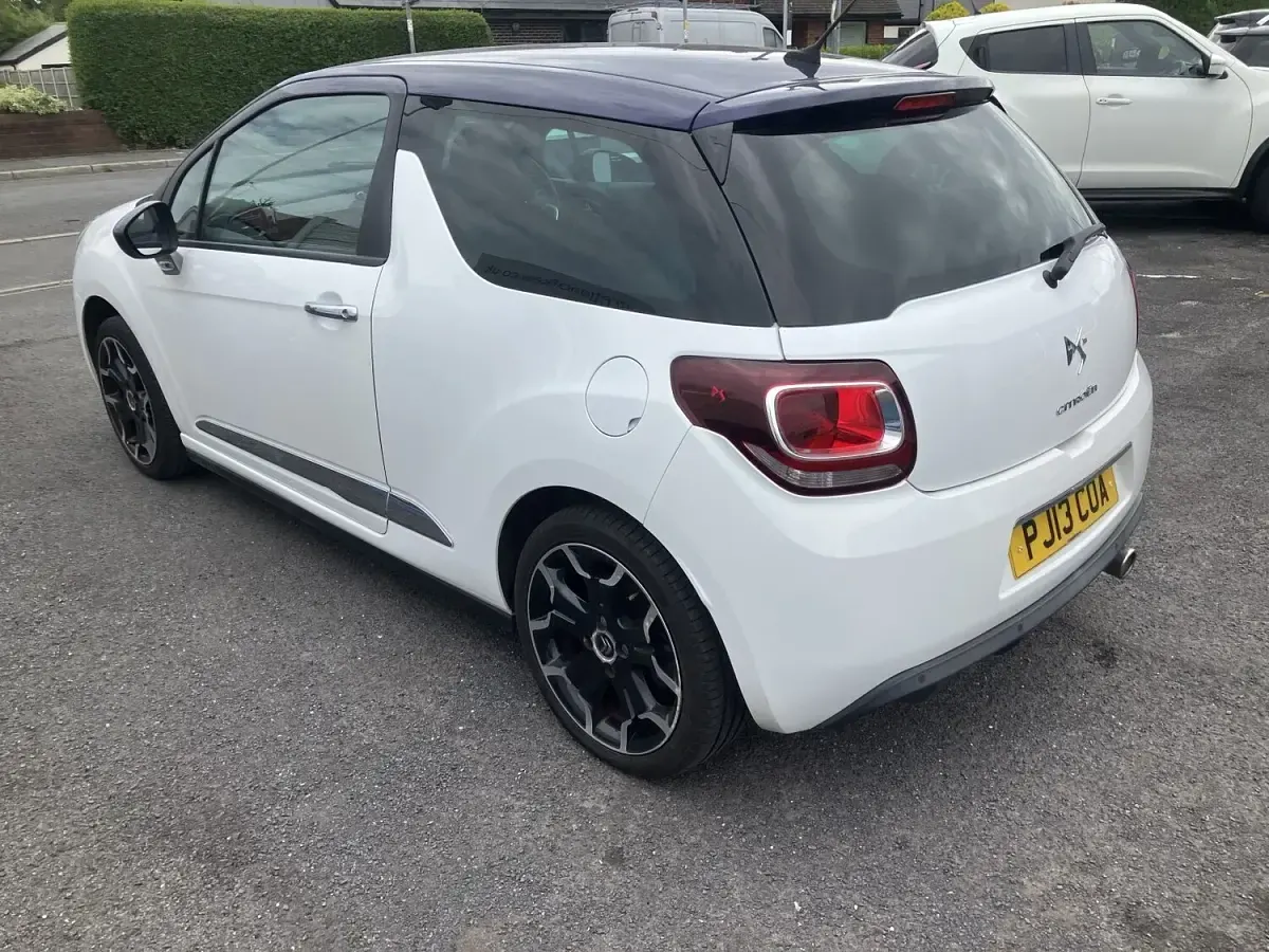 Used Citroën DS3 120 HP (88 kW) 2013 White Hatchback