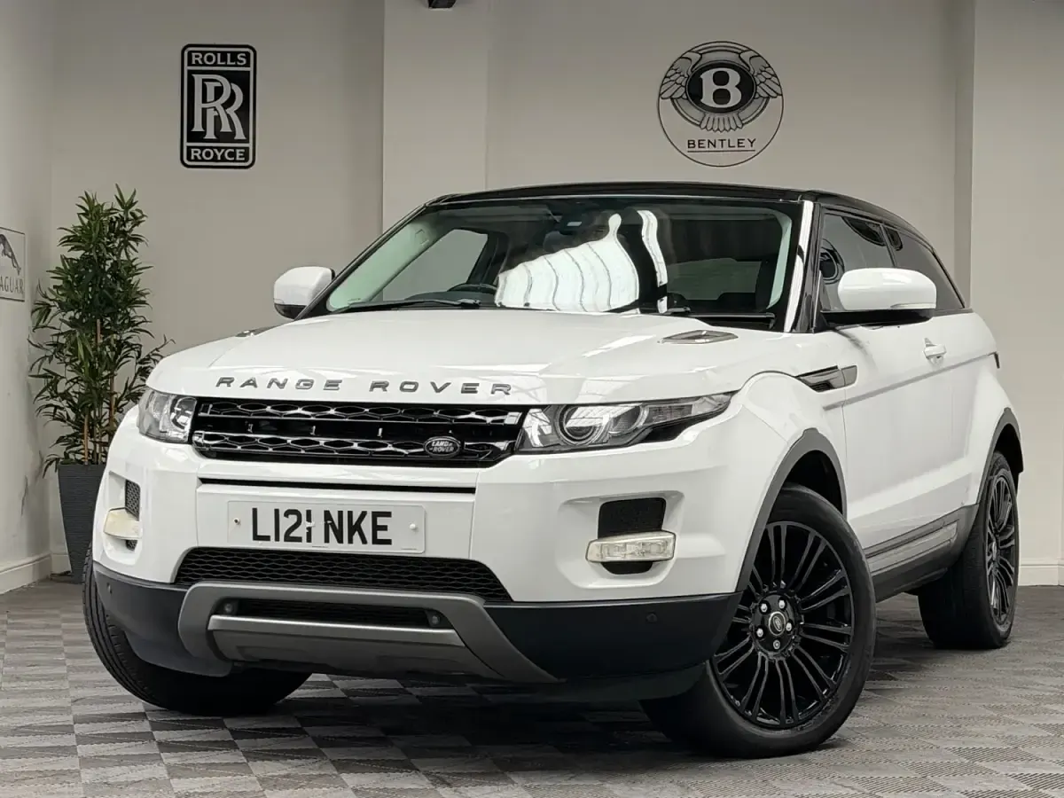 Used Land Rover Range Rover evoque Pure 150 HP (110 kW) 2013 White SUV