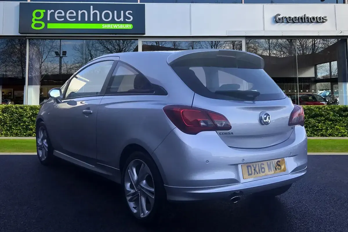 Used Vauxhall Corsa SRi 90 HP (66 kW) 2016 Hatchback