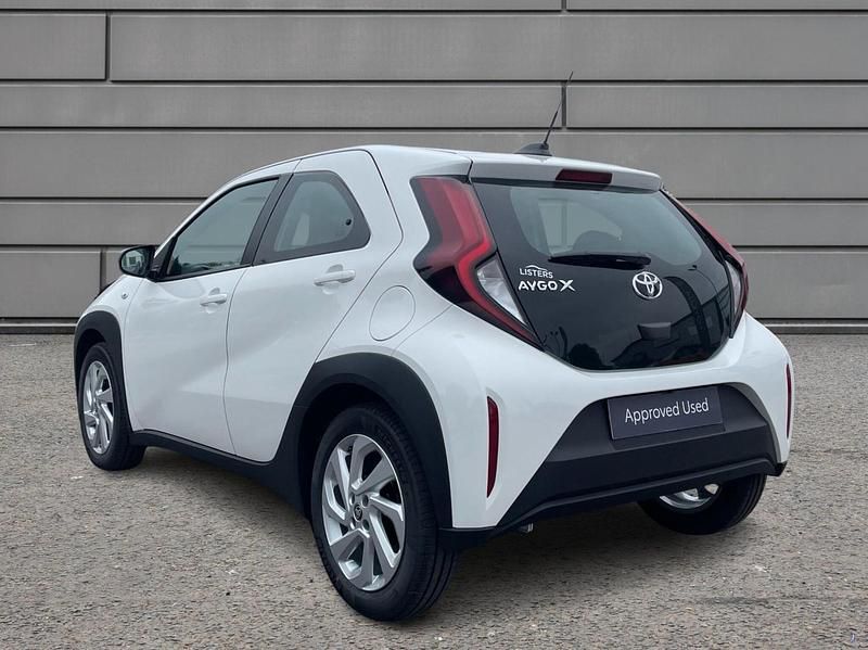 New Toyota Aygo X PURE 2025 White SUV