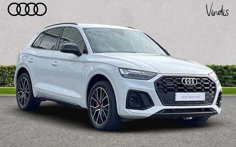 White Used 2023 Audi Q5 Comfort SUV | £37,900 (Fair price) - Image 1/4