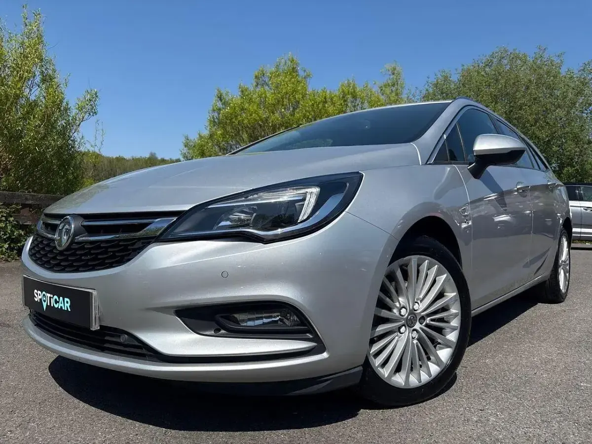 Used Vauxhall Astra Elite 148 HP (108 kW) 2017 Grey Estate