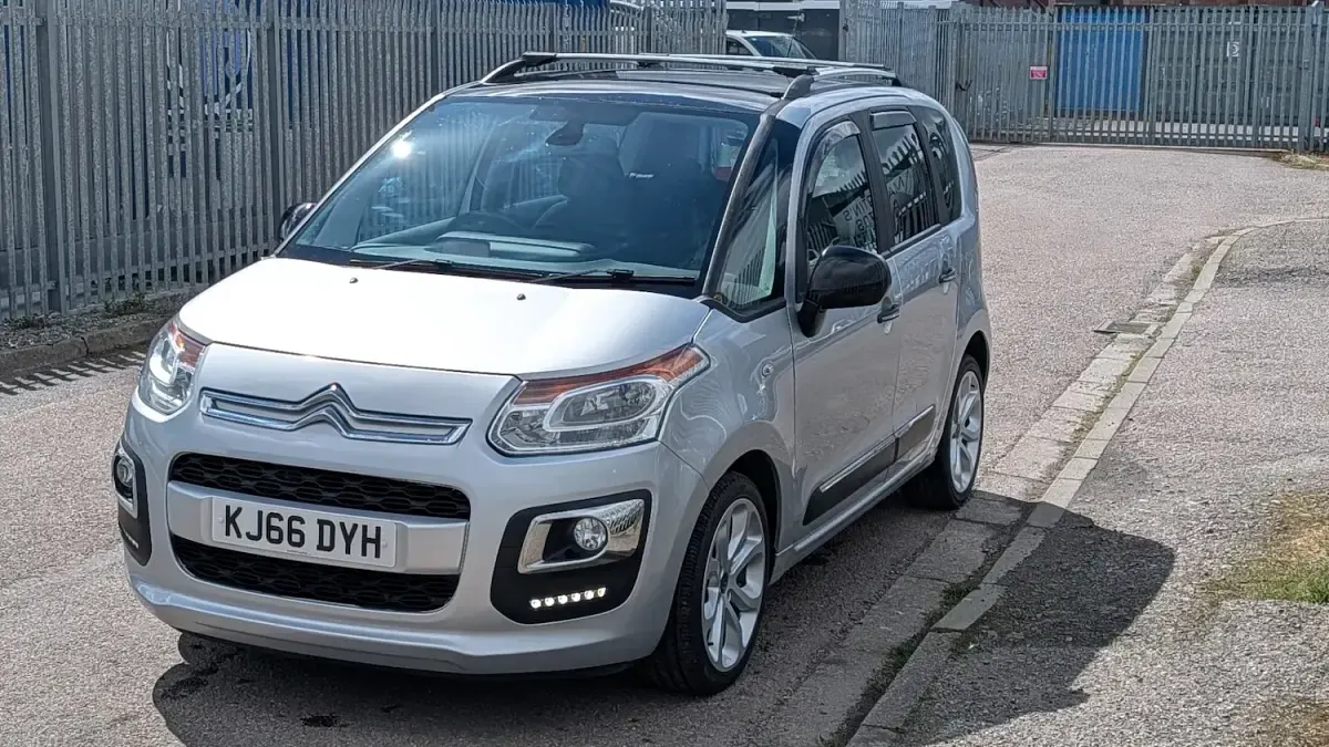 Used Citroën C3 Picasso Platinum 2017 Silver MPV