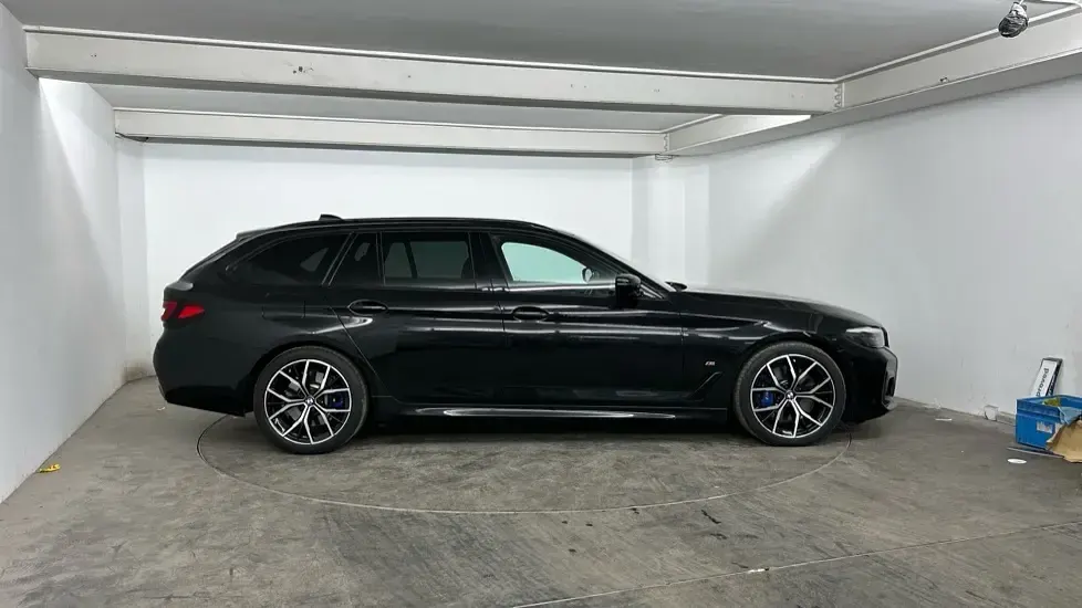 Used BMW 530 M Sport 286 HP (210 kW) 2021 Black Estate