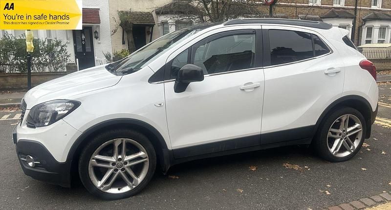 White Used 2015 Vauxhall Mokka Edition SUV | £4,999 (Good price) - Image 1/4