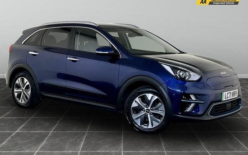 Blue Used 2021 Kia e-Niro 3 SUV | £12,895 (Good price) - Image 1/2