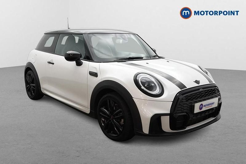 White Used 2024 Mini Cooper Hatch Hatchback | £22,599 (Fair price) - Image 1/4