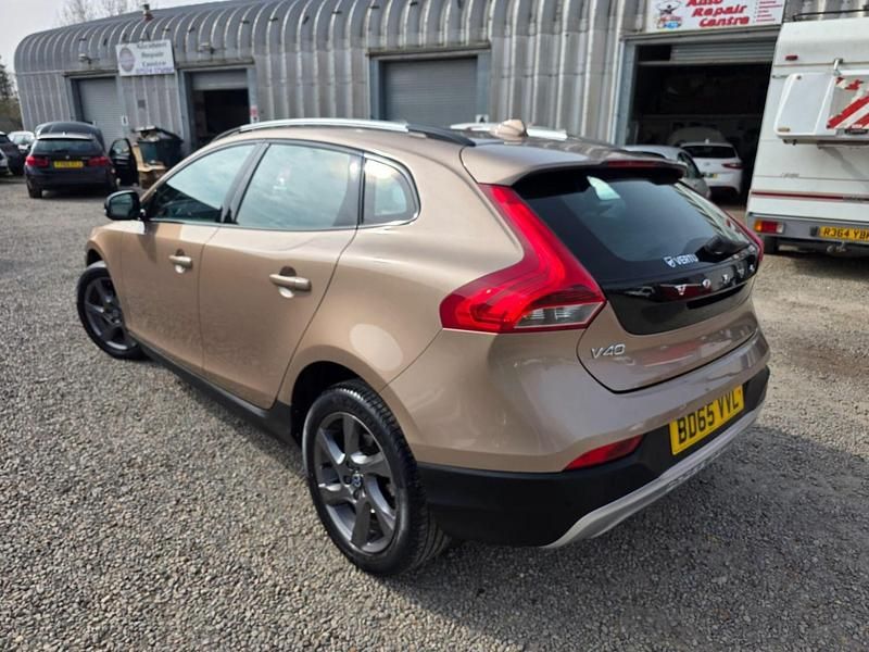Used Volvo V40 2015 Bronze Hatchback