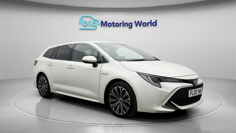 Used Toyota Corolla 181 HP (133 kW) 2020 Estate