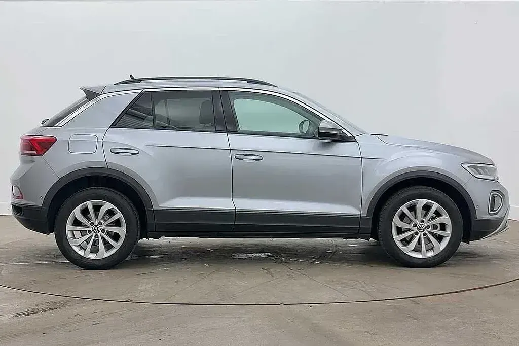 Used VW T-Roc 150 HP (110 kW) 2025 SUV
