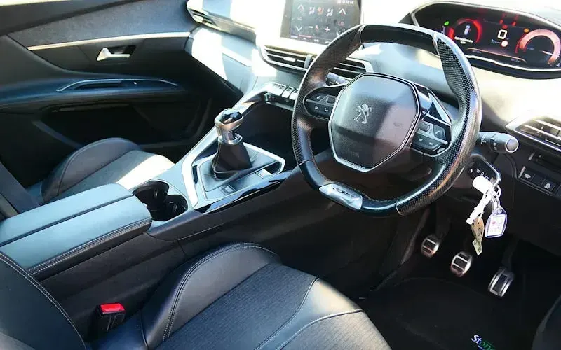 Used Peugeot 3008 GT-line 131 HP (96 kW) 2019 Grey SUV