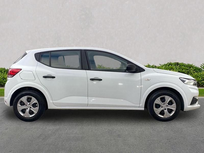 Used Dacia Sandero Essentiel 2023 White Hatchback