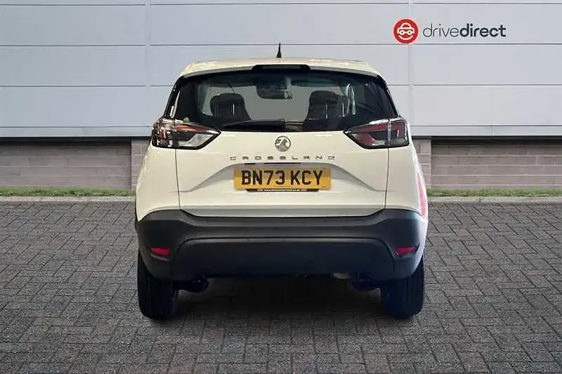 Used Vauxhall Crossland Design Edition 110 HP (80 kW) 2023 White SUV