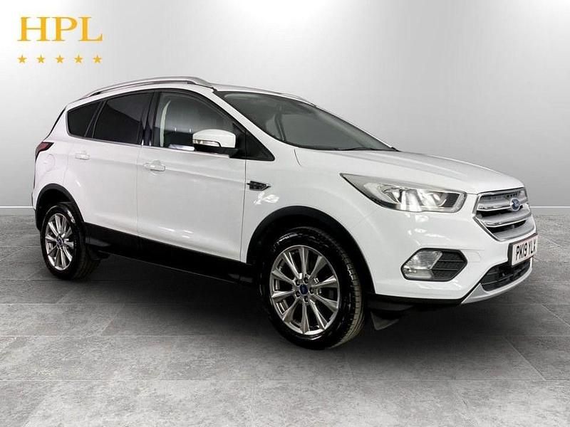 Used Ford Kuga Titanium 120 HP (88 kW) 2019 White SUV