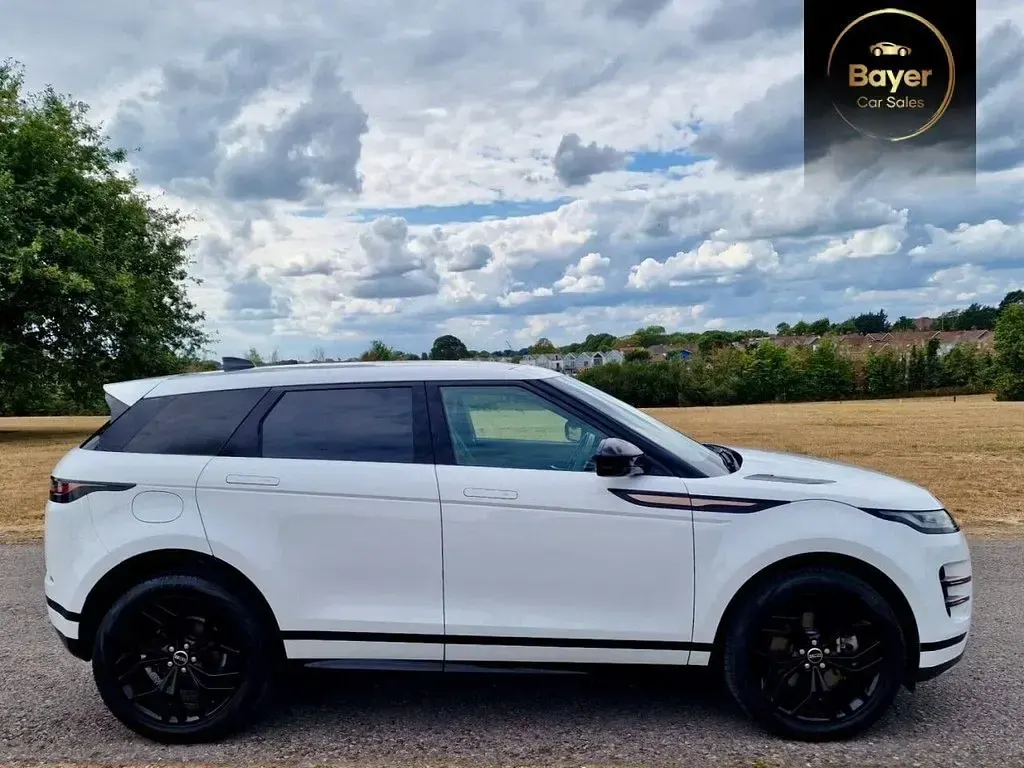 Used Land Rover Range Rover evoque SE Dynamic 204 HP (150 kW) 2022 White SUV