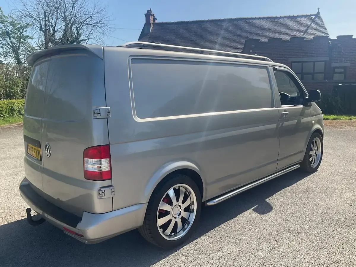 Used VW T5 Highline 180 HP (132 kW) 2013 Gold Van