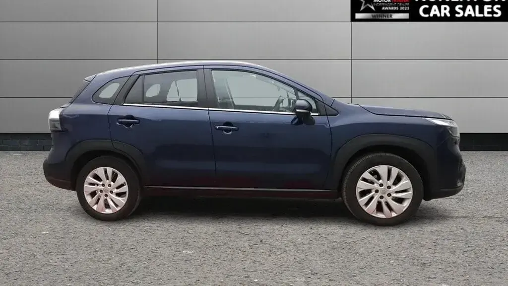 Usado Suzuki SX4 2023 Azul Citadino