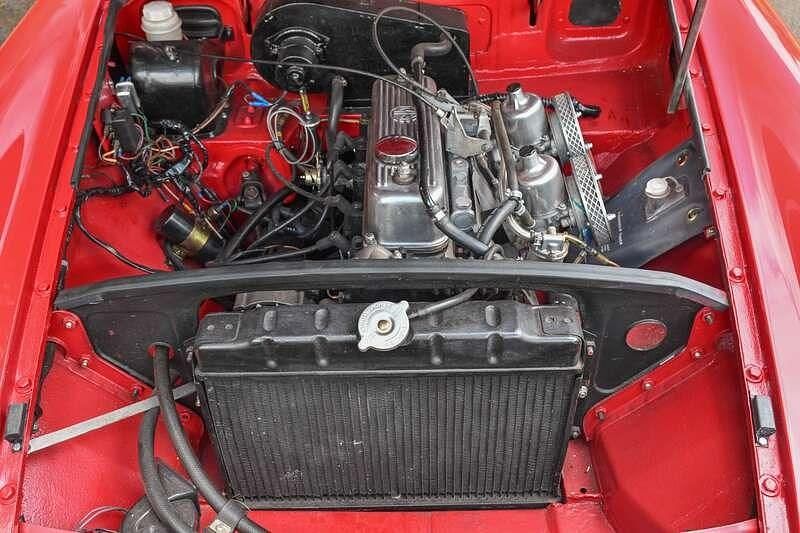 Image 3/4
