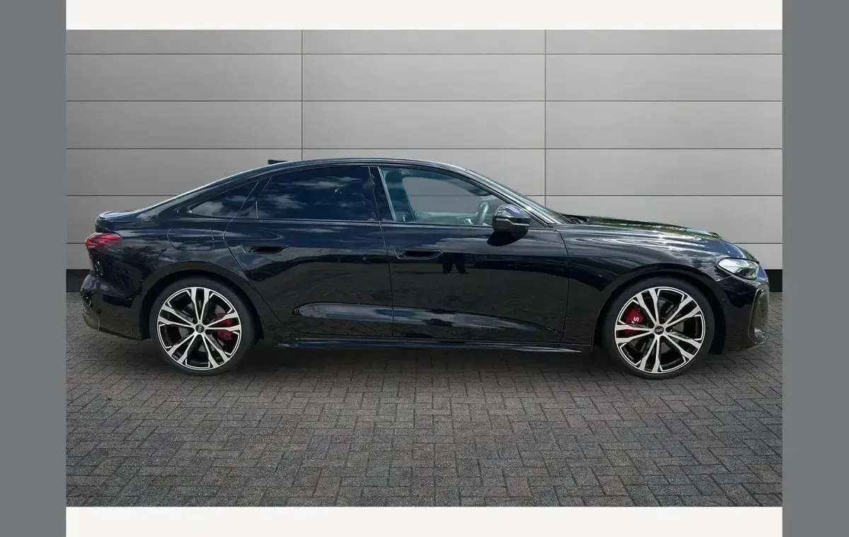 Used Audi A5 Advanced 367 HP (269 kW) 2025 Black Sedan