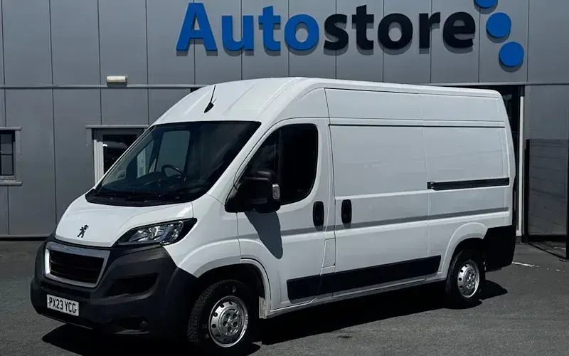 Used Peugeot Boxer 140 HP (102 kW) 2022 Van