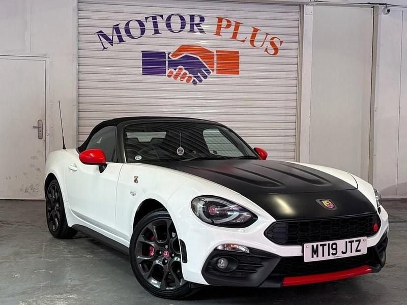 White Used 2019 Abarth 124 Spider Cabriolet | £19,999 - Image 1/4