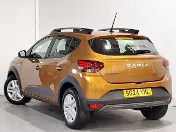 Used Dacia Sandero Expression 91 HP (66 kW) 2024 Orange Hatchback