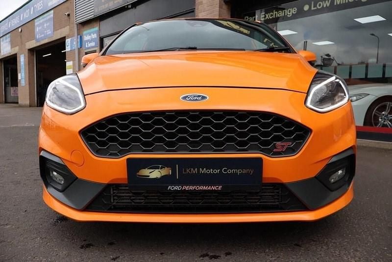 Usado Ford Fiesta Performance Edition 200 CV (147 kW) 2019 Naranja Utilitario