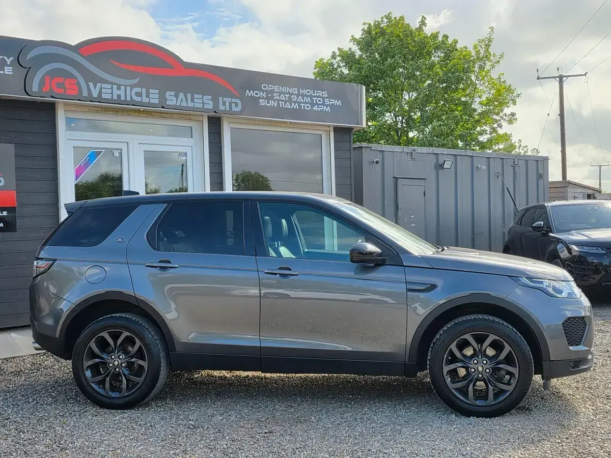 Used Land Rover Discovery Sport Landmark 180 HP (132 kW) 2019 Grey SUV