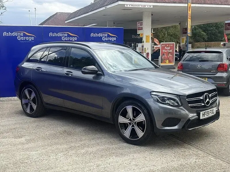 Used Mercedes GLC220 Urban 167 HP (122 kW) 2019 Grey SUV