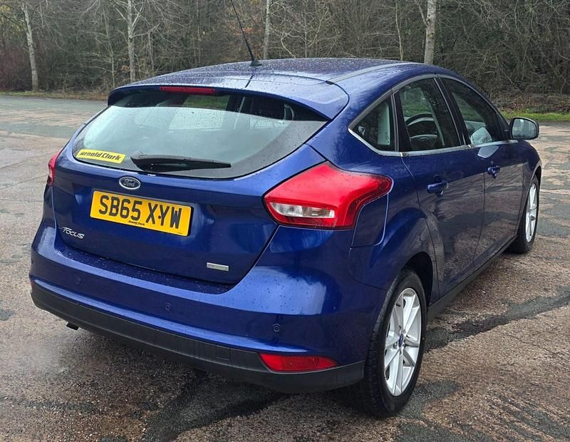 Used Ford Focus Zetec 2015 Blue Hatchback