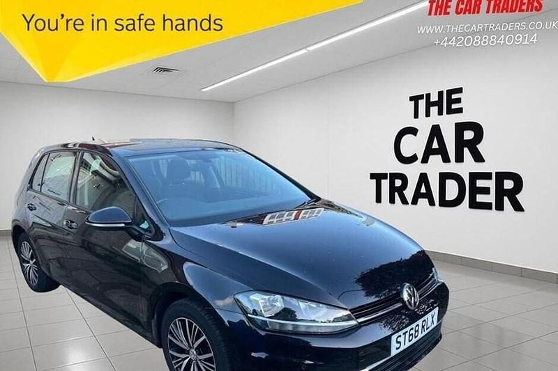 Black Used 2018 VW Golf VII SE Hatchback | £11,288 (Good price) - Image 1/1