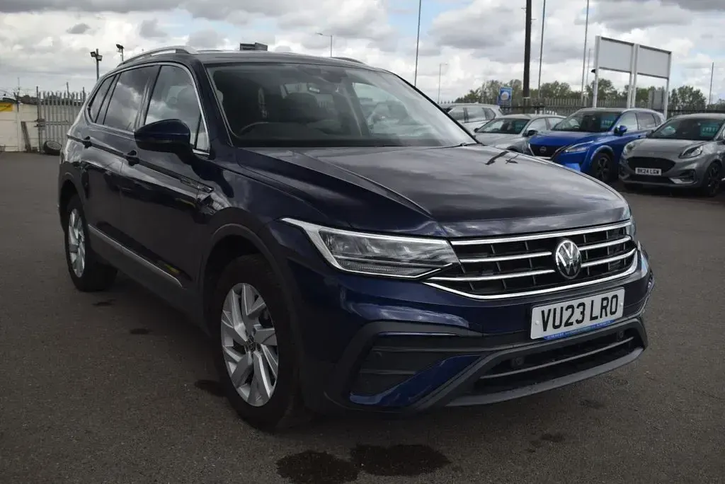 Used VW Tiguan Allspace S 150 HP (110 kW) 2023 Blue SUV