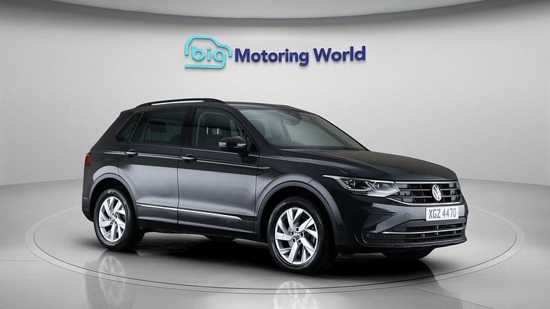 Used 2022 VW Tiguan S SUV | £20,700 (Fair price) - Image 1/4