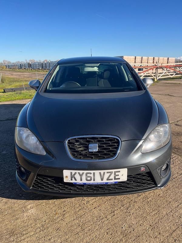 Used Seat Leon FR 2011 Grey Hatchback