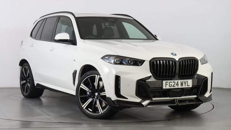 White Used 2024 BMW X5 M Sport SUV | £69,500 (Expensive) - Image 1/4