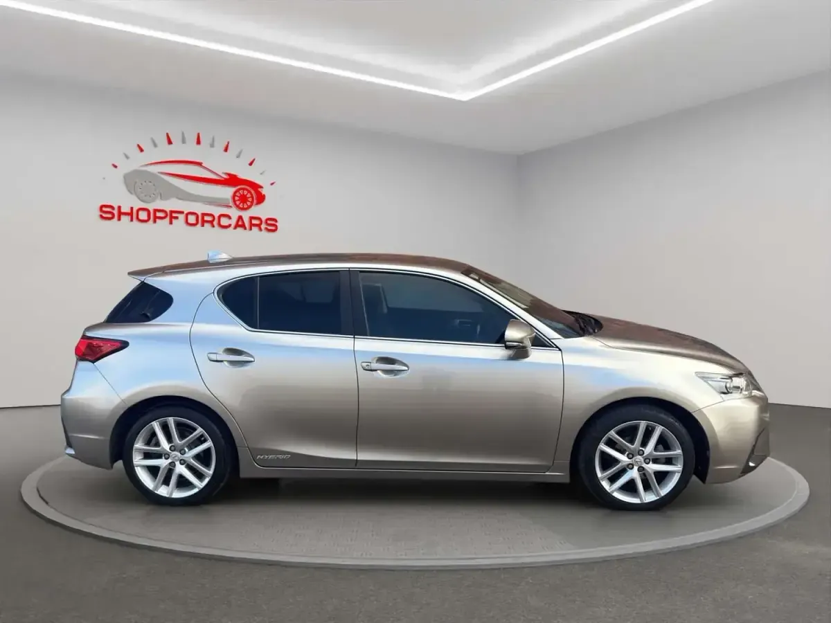 Used Lexus CT200h Luxury Line 2017 Silver Hatchback