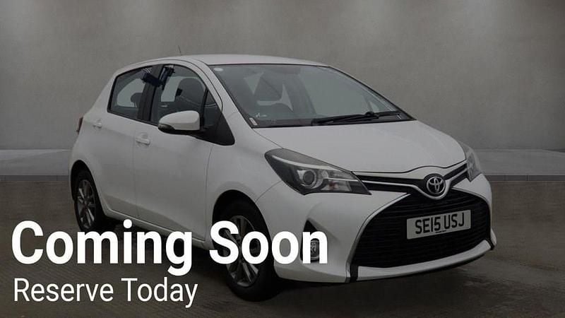 White Used 2015 Toyota Yaris Hatchback | £7,995 (Fair price) - Image 1/1